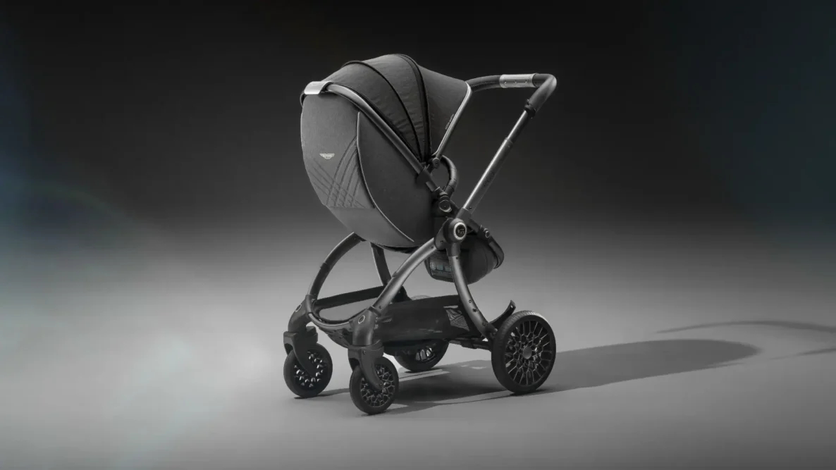 Egg 3 Aston Martin stroller