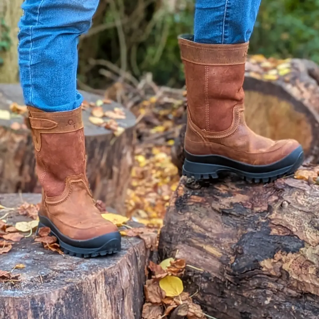 Winter boots and shoes Windsor boots from Chatham Footwear