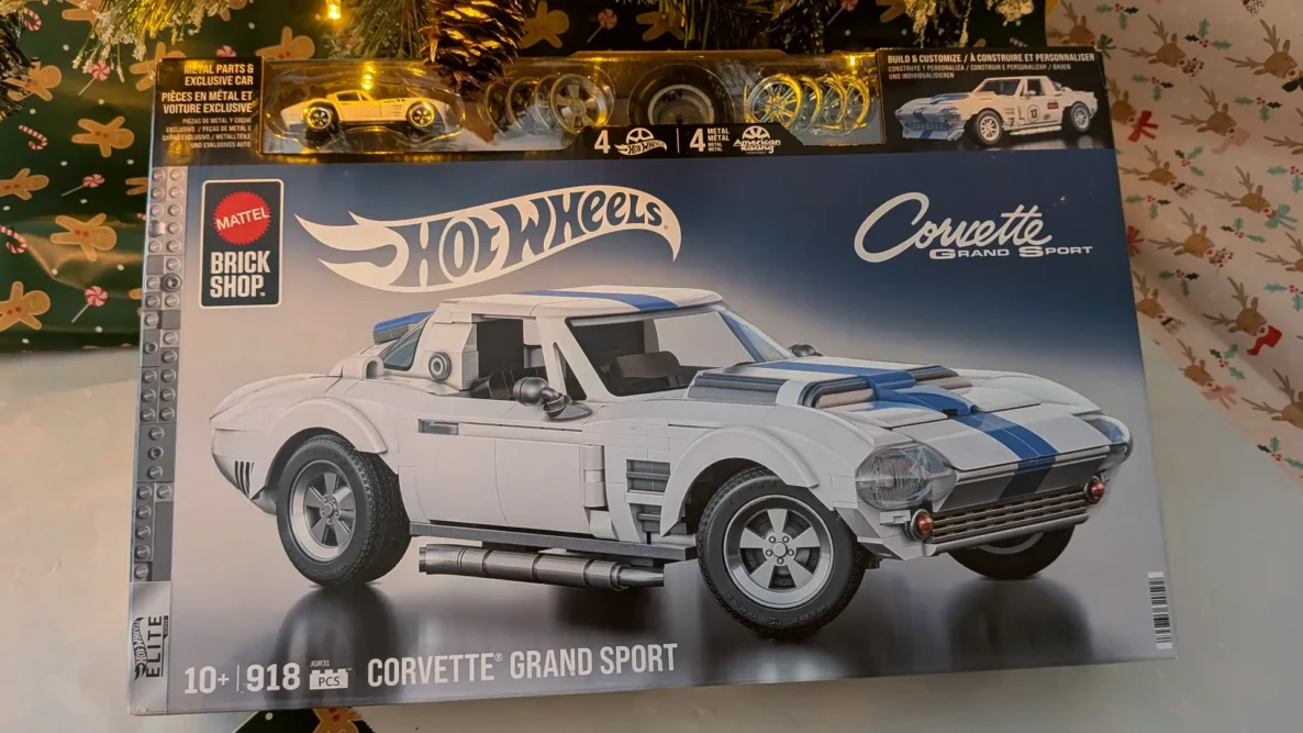 Children's Christmas gifts Mattel Brick Shop Hot Wheels Corvette Grande Sport