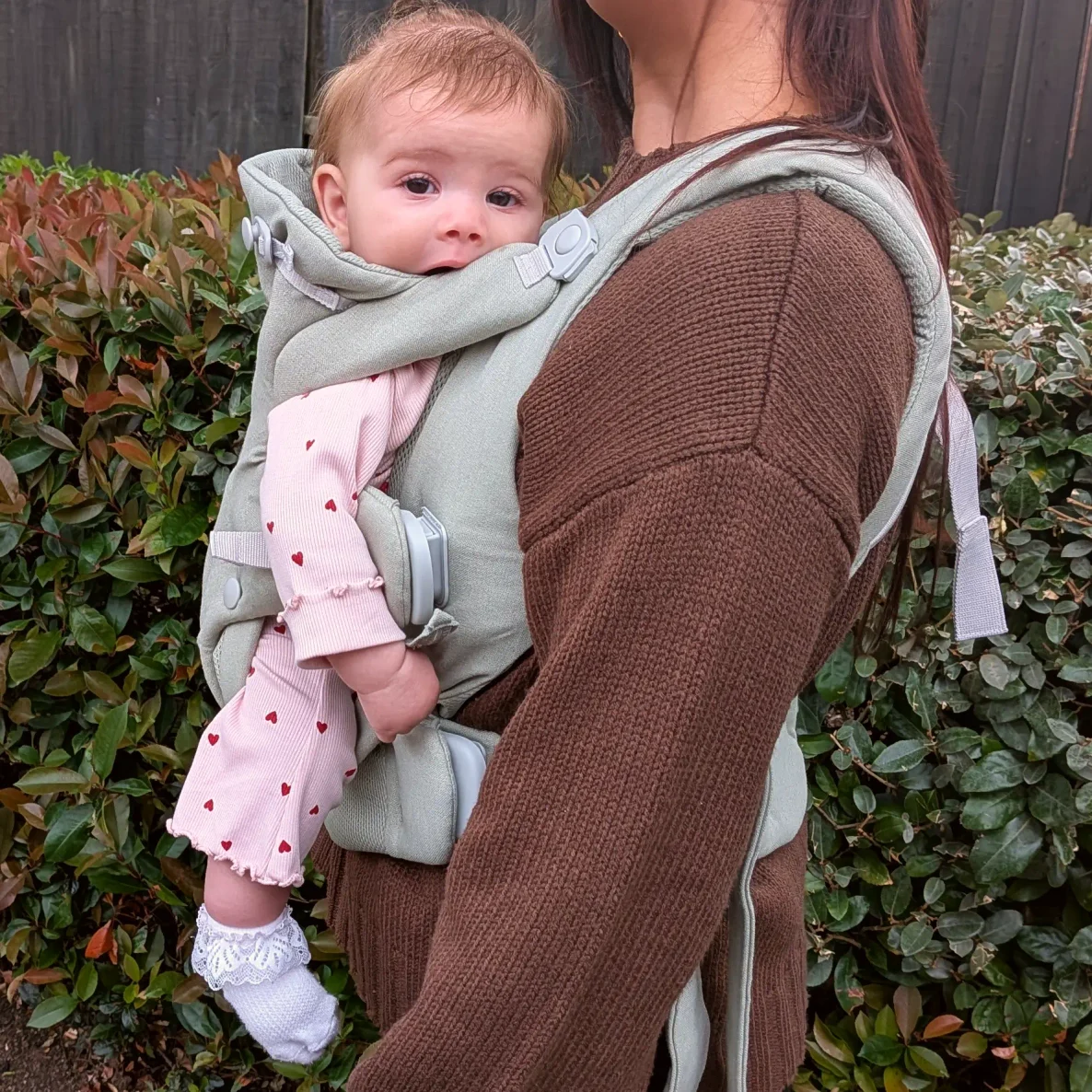 Baby Bjorn Hold facing inwards